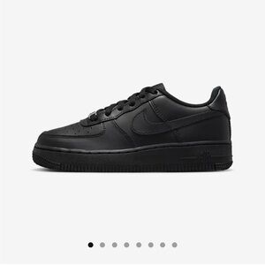 Nike Air Force 1 LE - Black - 5Y - 6.5 W